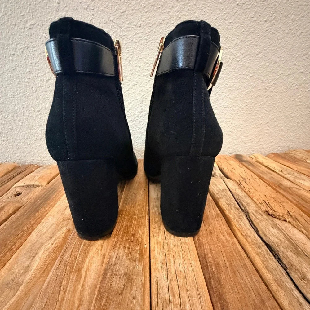 Tommy Hilfiger Carlyle Black Suede Ankle Boots Leather Strap Block Heel 8.5M